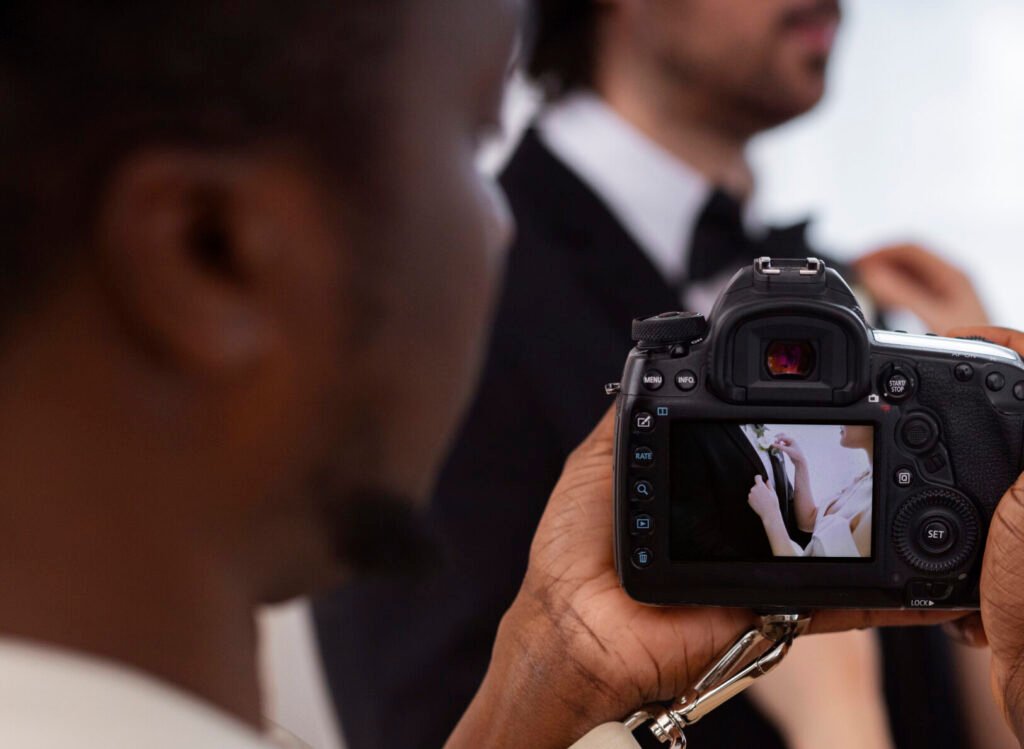 side-view-photographer-taking-wedding-photos